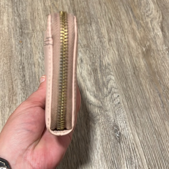 Fossil Pink Leather Zip-Around Wallet - Picture 4 of 11